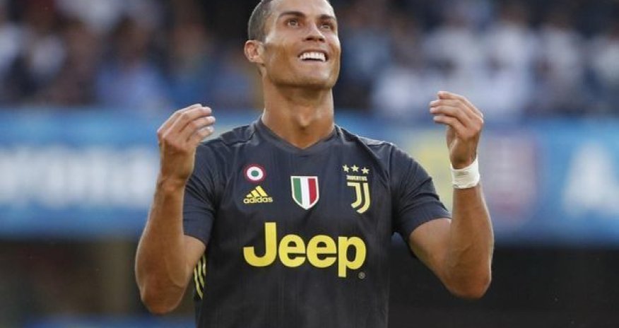 Ronaldu jurnalisti yamsıladı – VİDEO