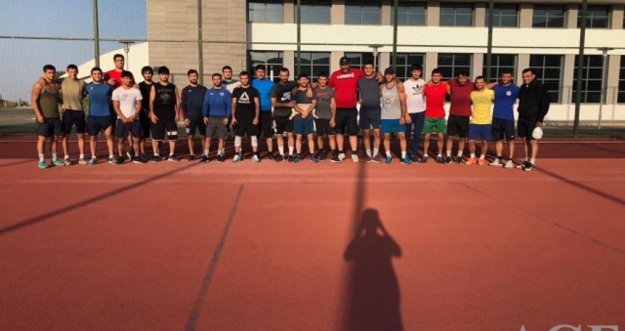 Azərbaycan güləşçiləri xatirə turnirində