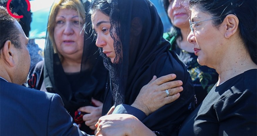 Sevil Nuriyeva həyat yoldaşının dəfnində... - FOTOLAR