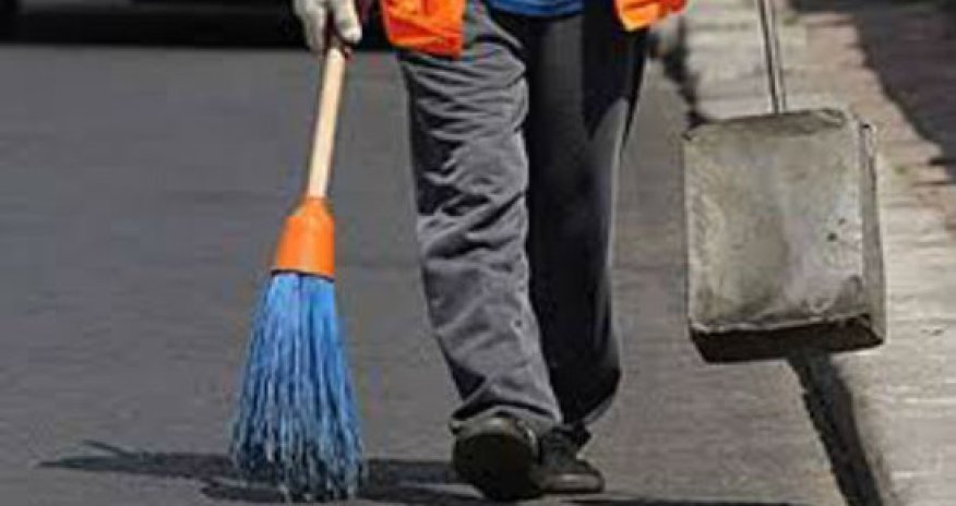 Azərbaycanda iş adamı süpürgəçiyə təcavüz etdi