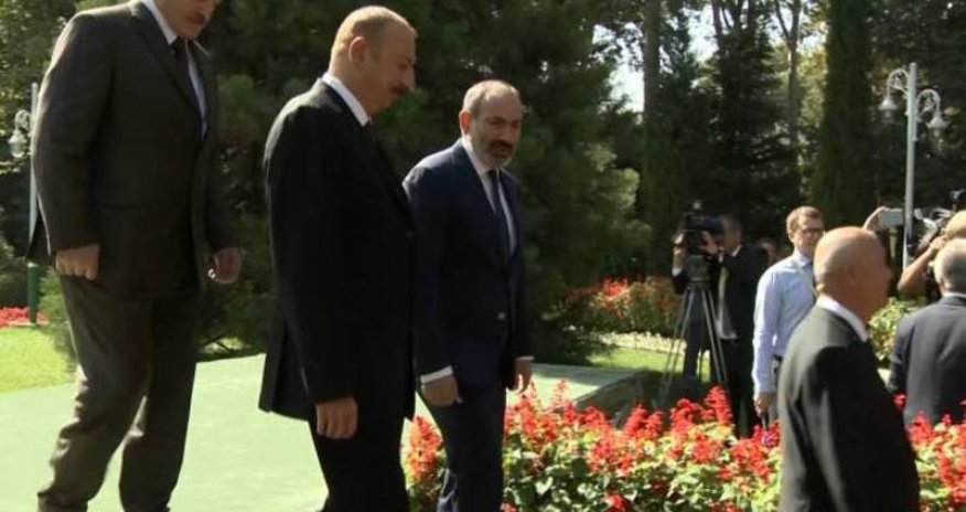 İlham Əliyev-Paşinyan görüşünün yeni kadrları – VİDEO