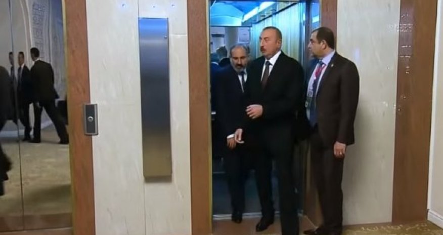 Сенсационные кадры: Алиев и Пашинян в одном лифте - ВИДЕО