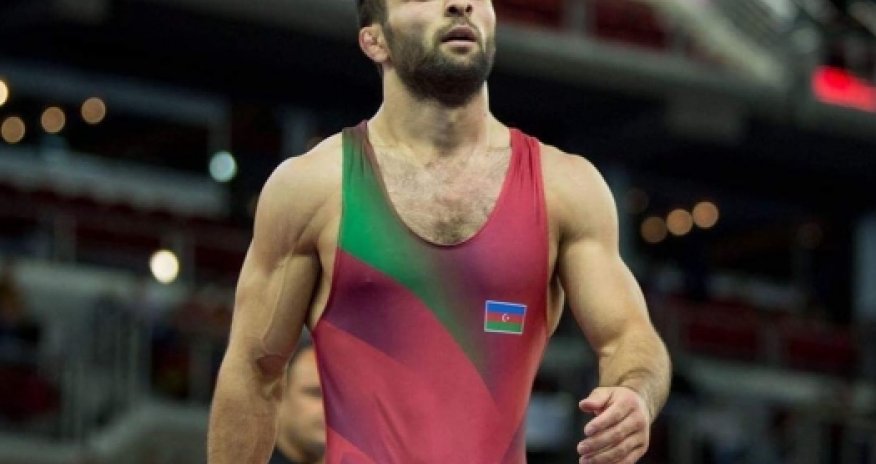 Борец Эльдениз Азизли стал чемпионом мира