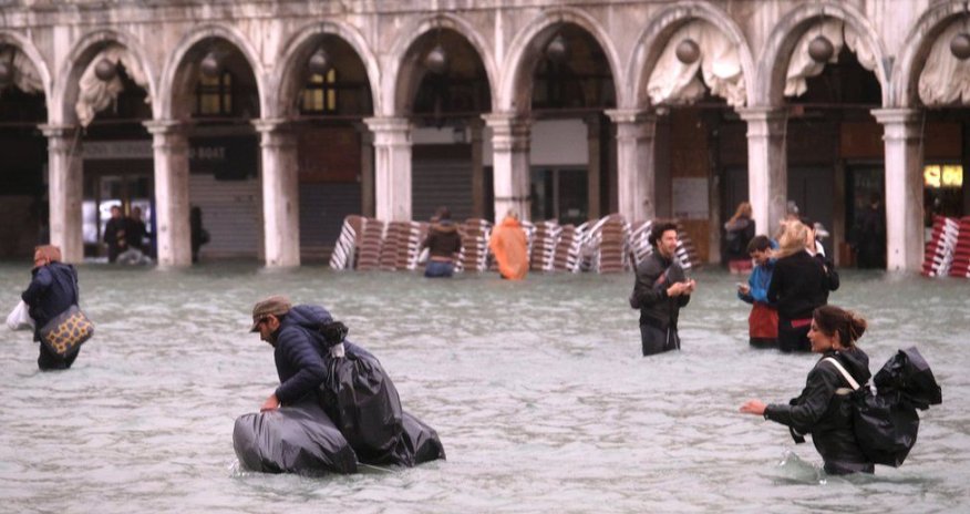 В Венеции наводнение, вода поднялась на полтора метра - ФОТО+ВИДЕО