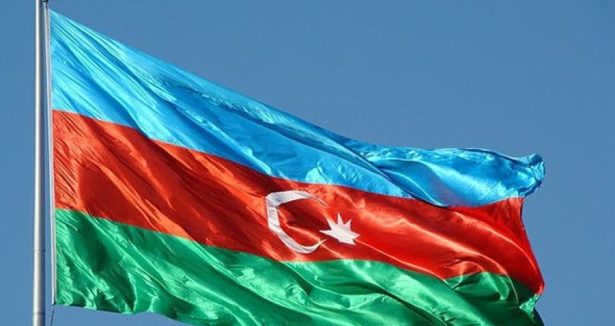 Azərbaycan Dövlət Bayrağı gününü qeyd edir