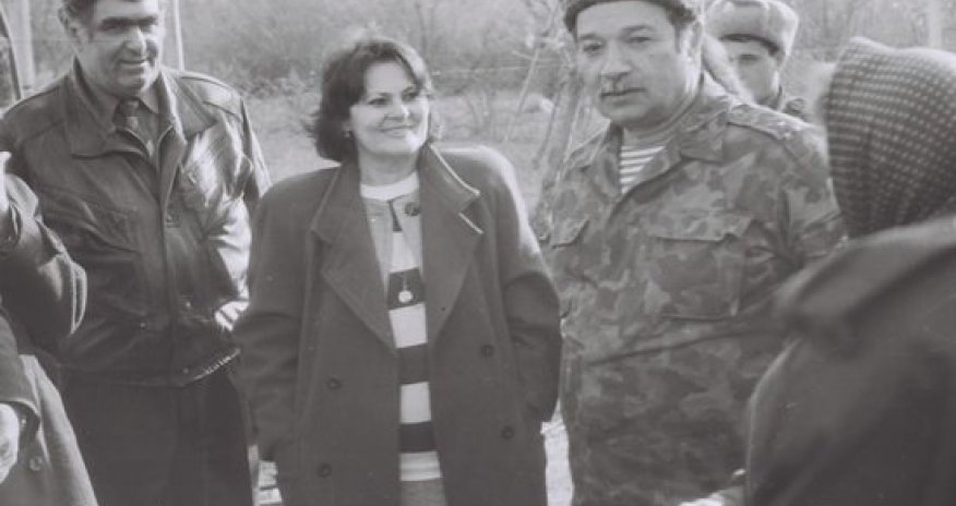Amaliya Pənahova Horadiz əməliyyatından az öncə cəbhədə - 1993-cü il - FOTO