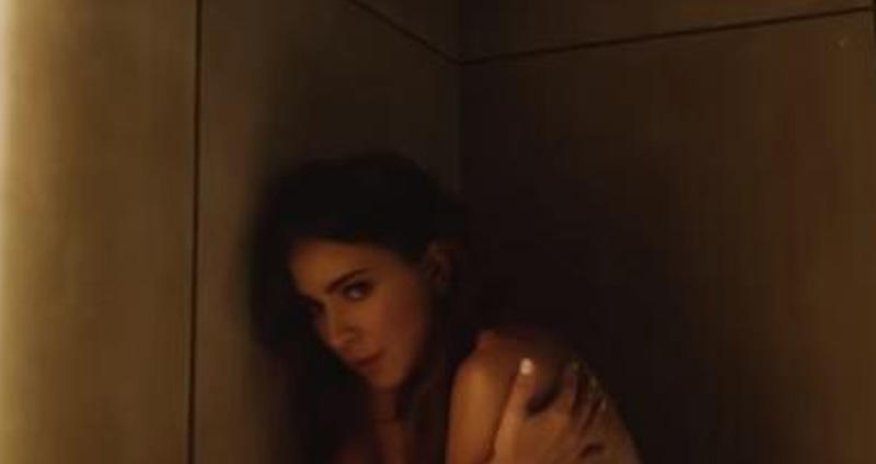 Xalq artisti ərinin xəyanətini klipində çəkdi  – VİDEO 