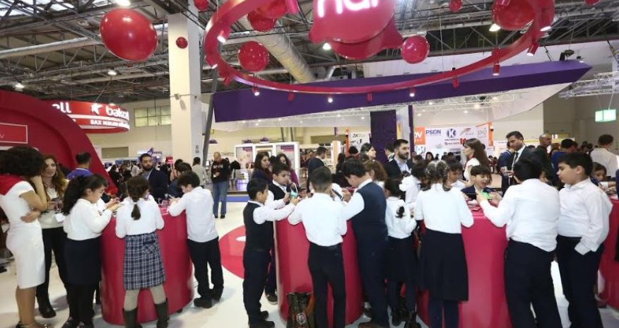 Компания Bakcell награждена за «Лучшее представление стенда» на Bakutel 2018