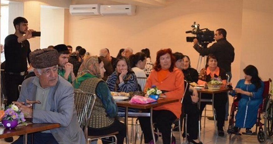 Xalq artistinin bacısı qocalar evində yaşayırmış - FOTO