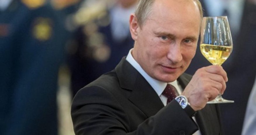 Putin keçmiş gimnastla evlənir - FOTO