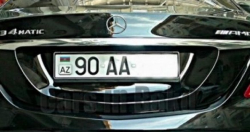 Ilham Aliyev takes away luxury cars from officials