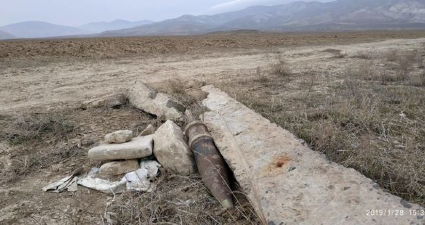 Azərbaycanda broyler fabrikinin yaxınlığında mərmi tapıldı - FOTO