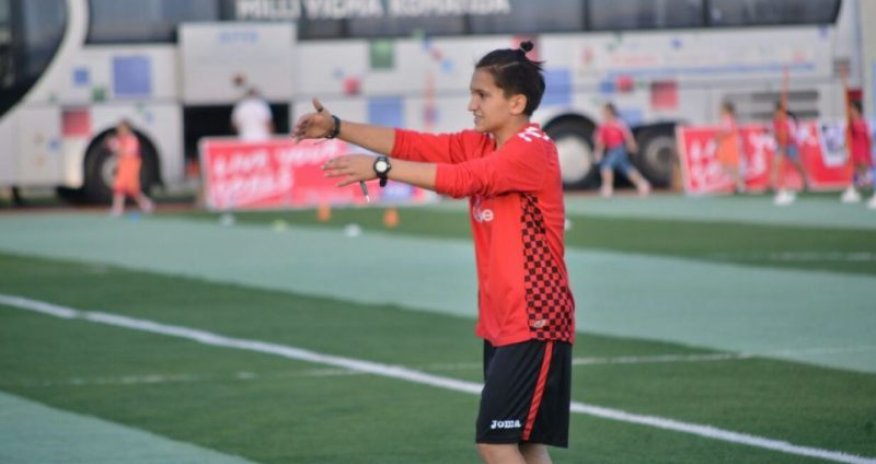 “Dəmir” ləqəbli Gülənbər Qasımova: “Məni oğlan bilib, eşq elan edən də olub”