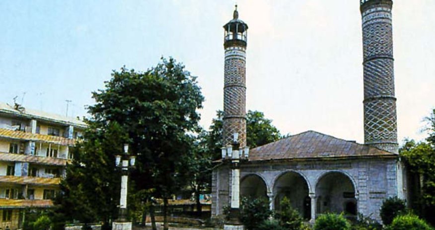 Azerbaijani hostage transferred from Shusha to Armenia 
