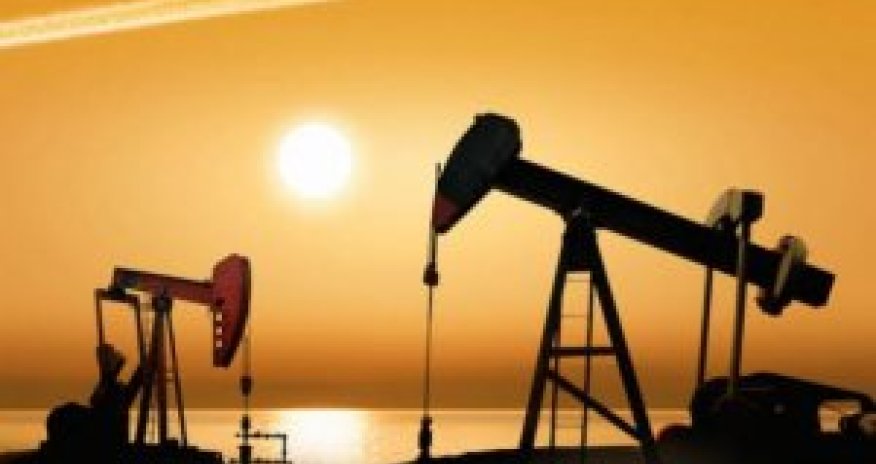 Azerbaijani oil price falls by 2%