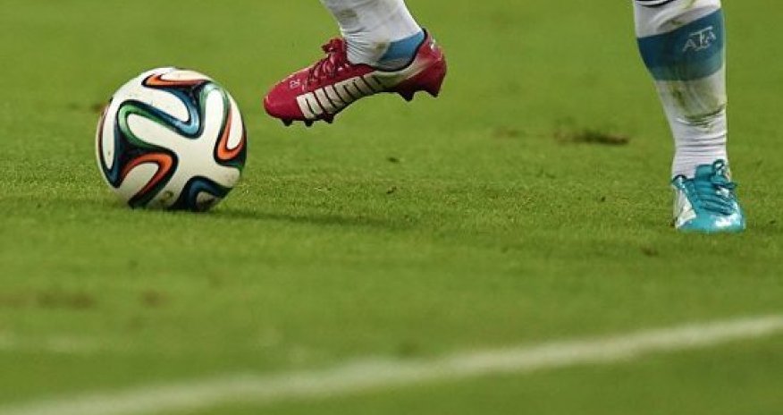 15 yaşlı futbolçu oyun zamanı öldü