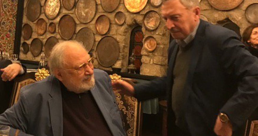 Rüstəm İbrahimbəyov Bakını tərk etdi