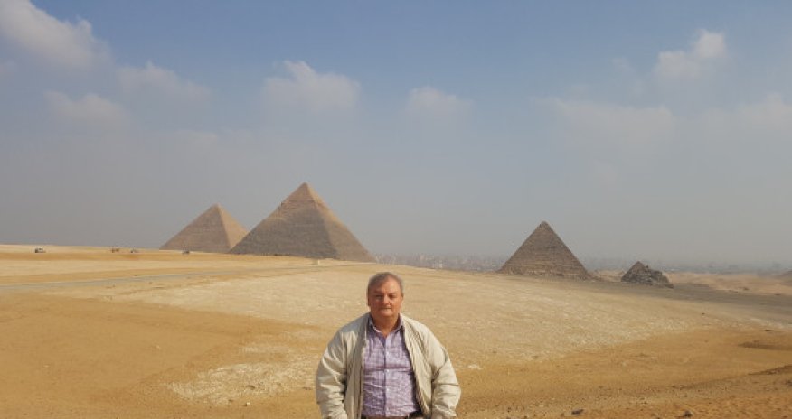 Fironlar ölkəsinə səyahət