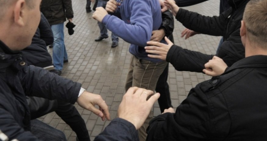 Массовая драка в Баку: 3 студента получили ножевые ранения - ВИДЕО