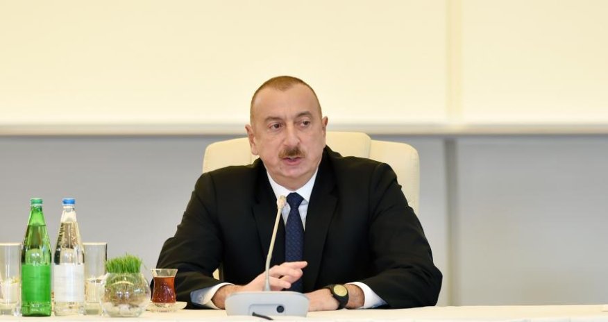 Xalq artisti Prezidentlə görüşdə yaddan çıxmasından gileyləndi - FOTO