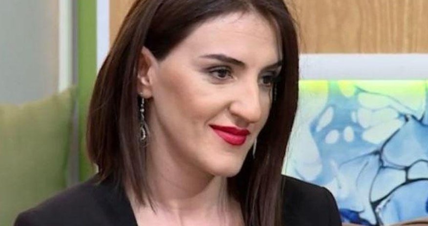 Əməkdar artistin gəlini efirə çıxdı - Uşağımla maraqlanmırlar...