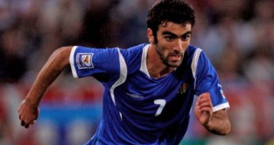 Vaqif Cavadov qumara görə borca düşməsindən danışdı