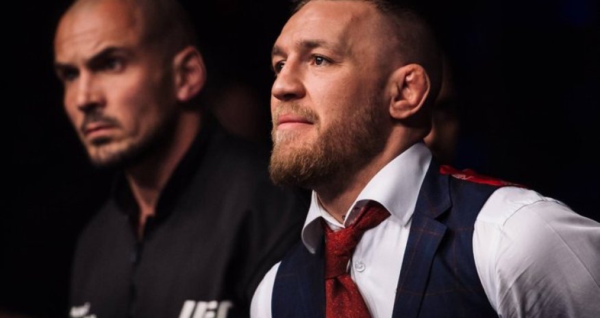 Боец ММА Макгрегор освобожден под залог