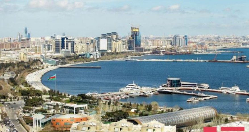 “Qız övladlarınıza nəzarət edin”: Bakıda naməlum elan – FOTO