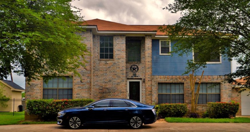 Müğənni ondan ev, maşın istəyən qardaşını polisə verdi - FOTO