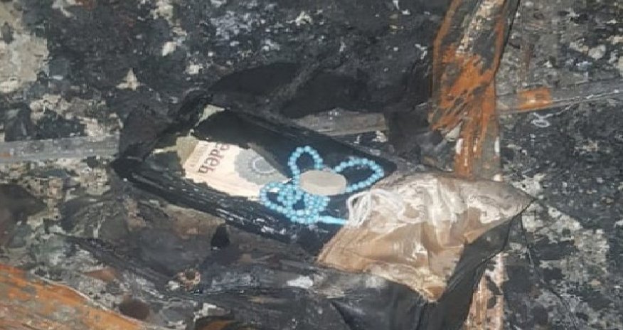 Külə dönən “Diqlas”da “Quran” möcüzəsi – Vitrin yandı, yenə kitab yanmadı – FOTOLAR