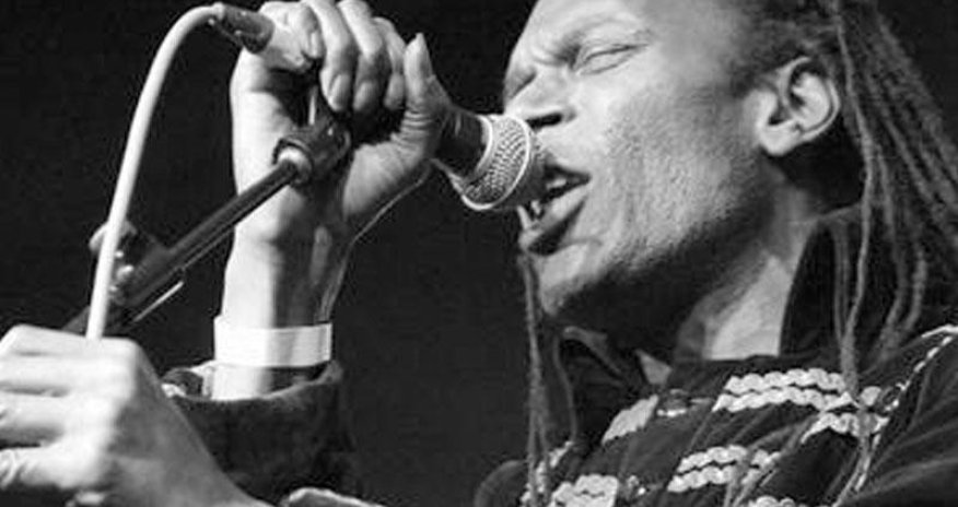 Məşhur qrupun solisti vəfat etdi