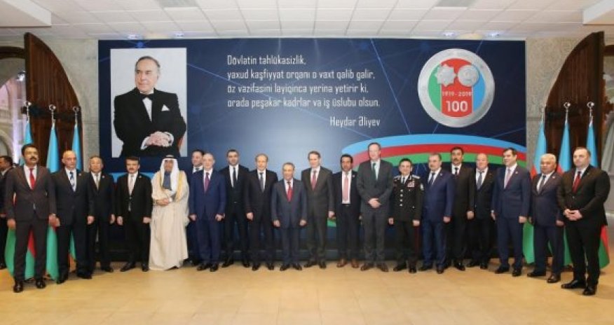 40 иностранных спецслужб направили в Баку своих глав и представителей