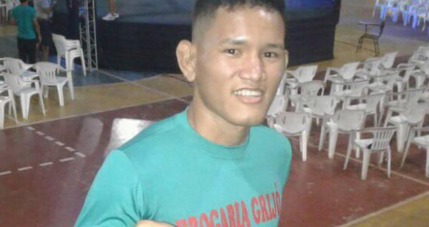 Бразильский боец умер после нокаута - ВИДЕО