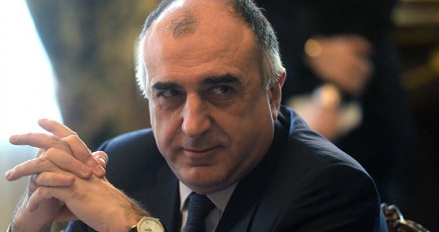 Эльмар Мамедьяров посадил на место армянских журналистов - ВИДЕО