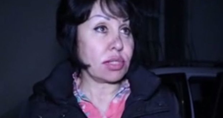 В Баку ограбили автомобиль женщины - ВИДЕО