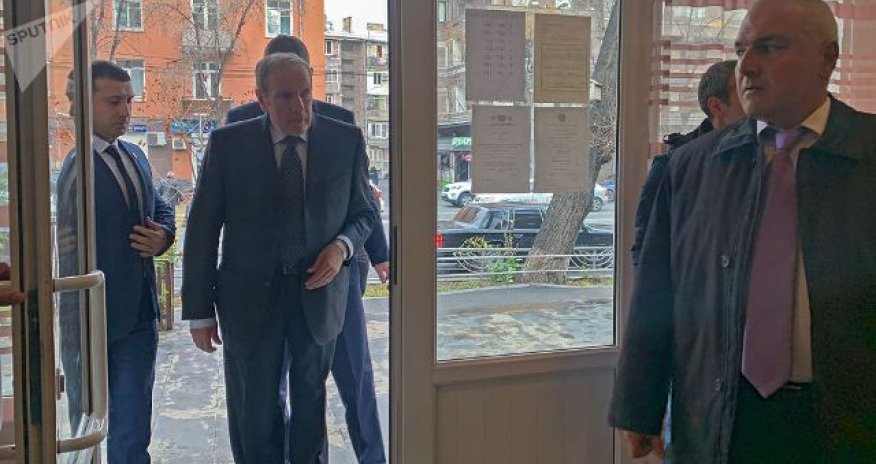 Ermənistanın birinci prezidenti 3 saat sorğu-sual olundu