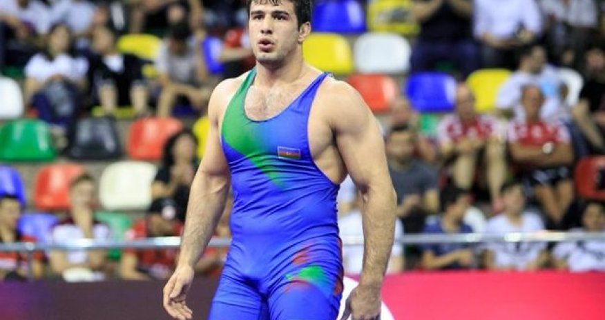 İslam Abbasov erməni dünya çempionunu məğlub etdi