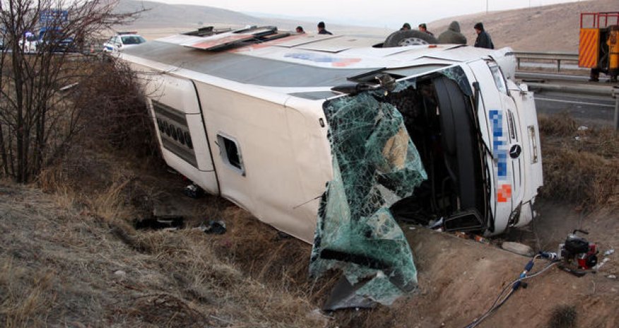 İntihar etmiş prezidentin tərəfdaşları onun dəfninə gedərkən öldülər