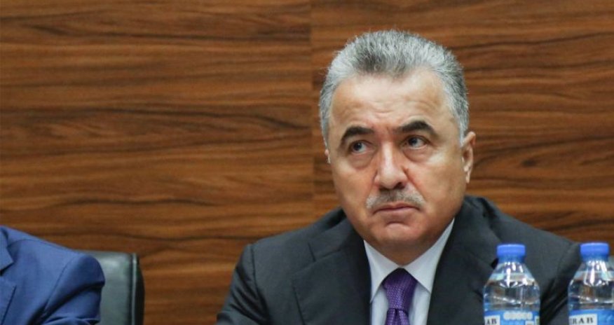 Nazir icra başçıları ilə bağlı Prezidentin köməkçisinə ŞİKAYƏT ETDİ - FOTO