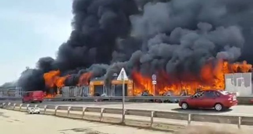 Rusiyada iri bazar yanır - VİDEO