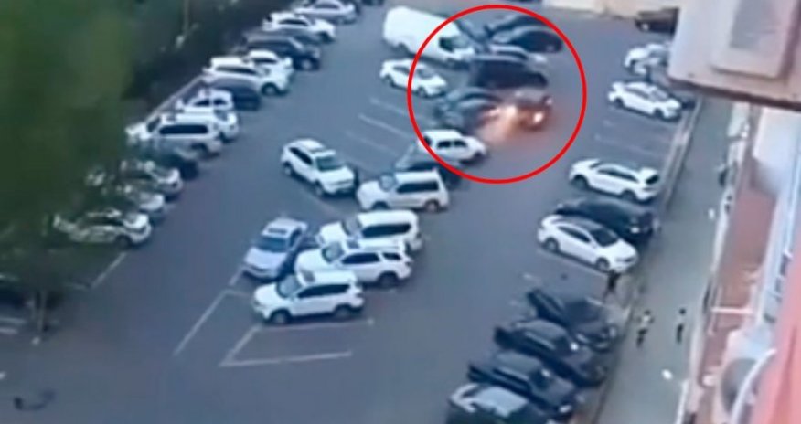 В Баку «Gelandewagen» протаранил 12 автомобилей - ВИДЕО 