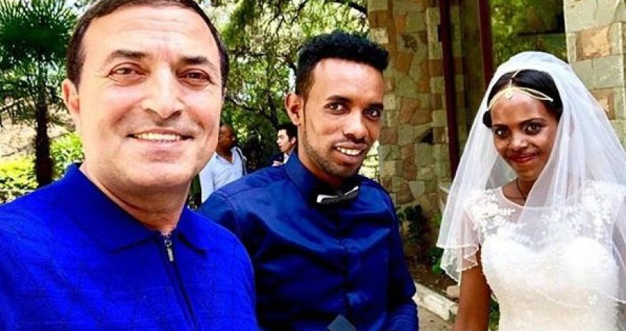 Azərbaycanın xalq artisti Afrika toyunda - FOTO