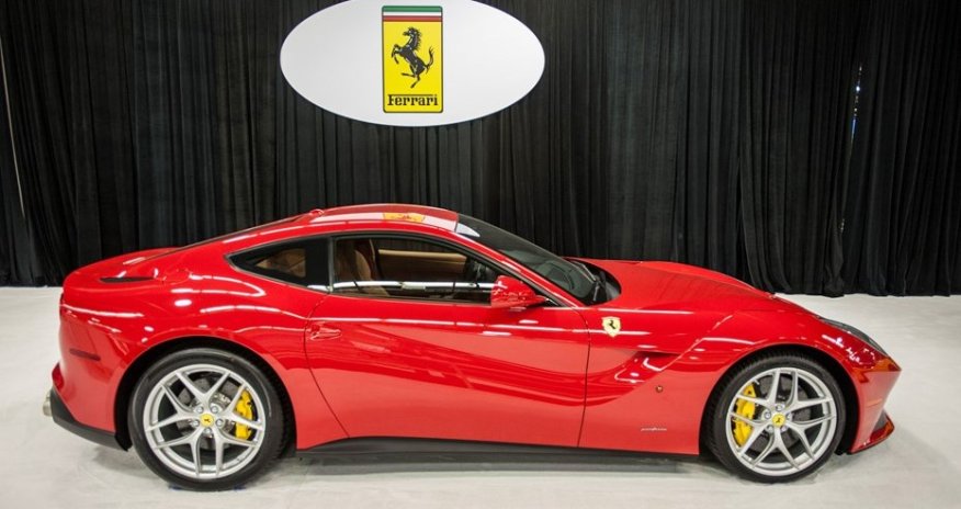 Ferrari отзовет в Китае более 2 тыс. автомобилей