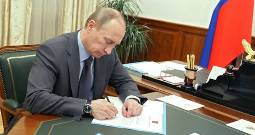 Putin fərman imzaladı: Onun istefası qəbul edildi