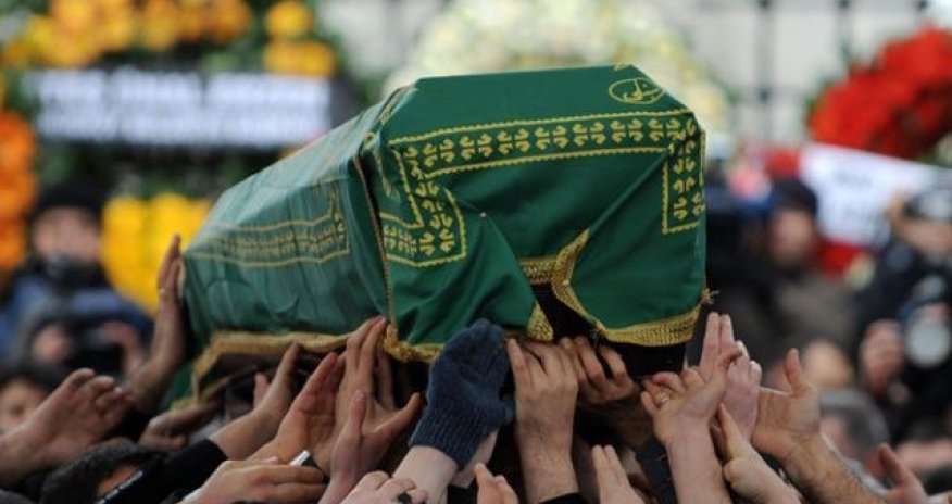 Tanınmış sənətçi 41 yaşında vəfat etdi - Fotolar