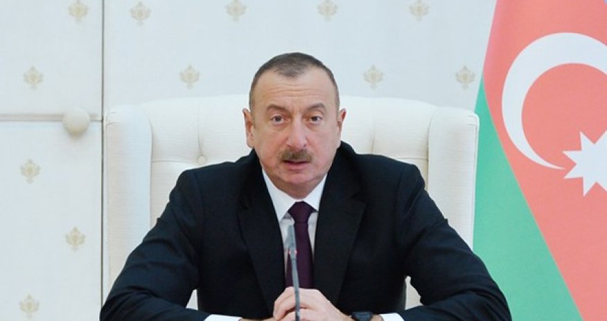 İlham Əliyev qazaxıstanlı həmkarını təbrik etdi