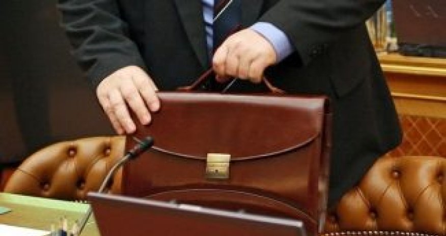 Prezident oğluna yüksək vəzifə verdi - Foto