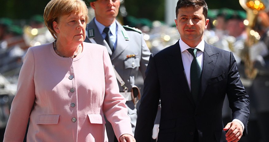 Zelenski Merkellə görüşdü