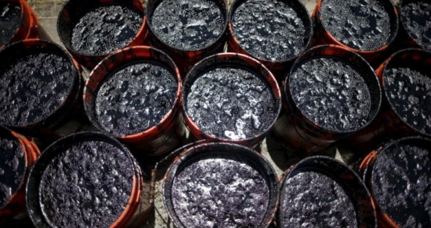 Azerbaijan increases export of oil and oil products