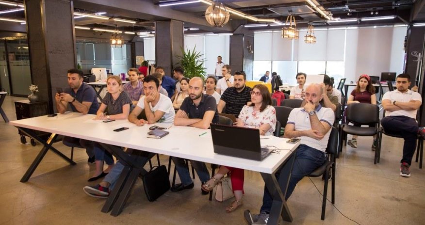 Bakcell və INNOLAND birgə İnkubasiya Proqramının iştirakçılarını seçdi